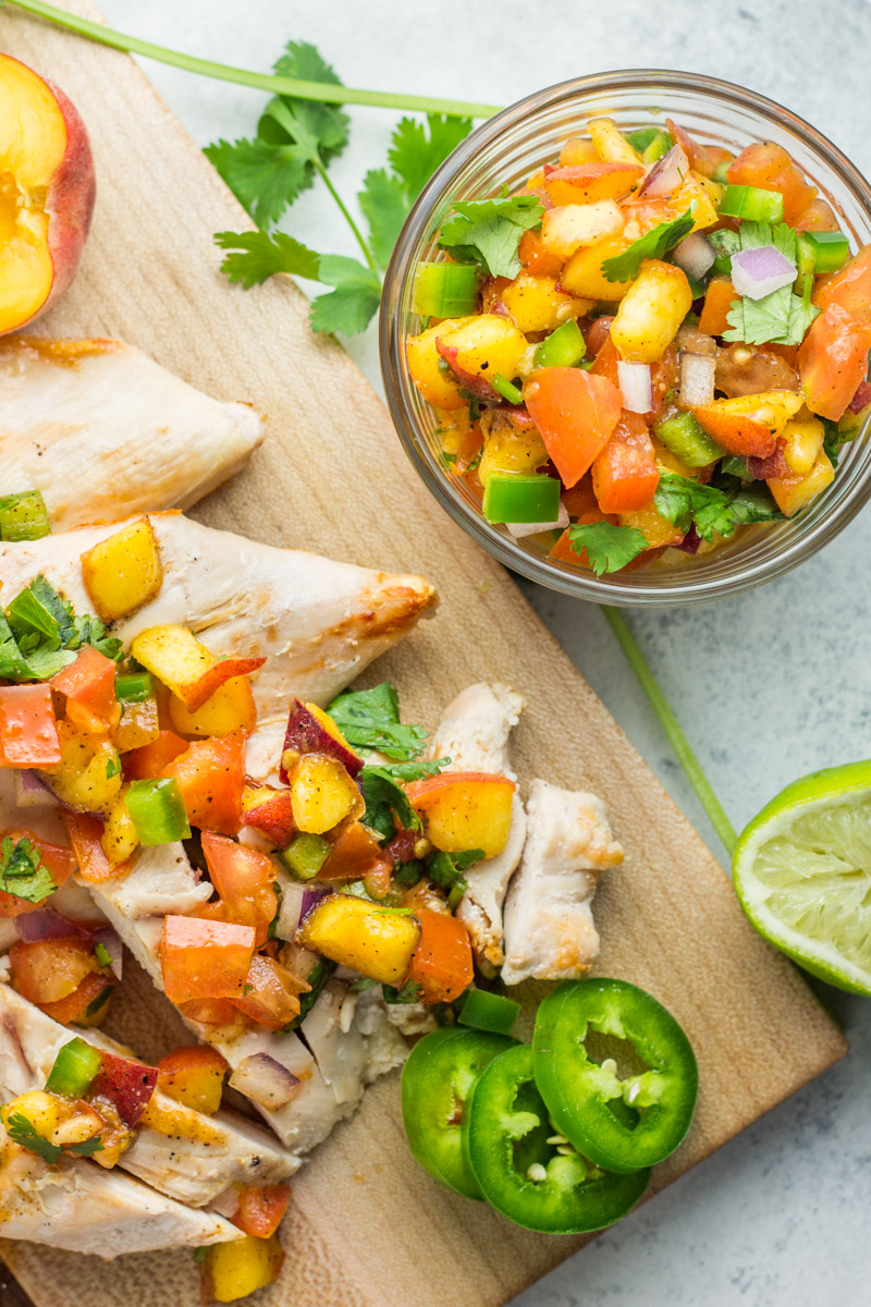 grilled chicken with farmer's market peach jalapeño salsa + 6 more farmer's market recipes | healthy recipes, farmer's market produce, fresh recipes, summer food |