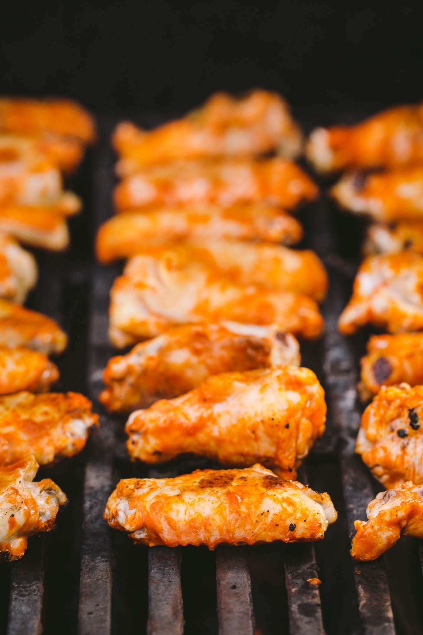 how to make perfectly grilled buffalo chicken wings - plays well with ...