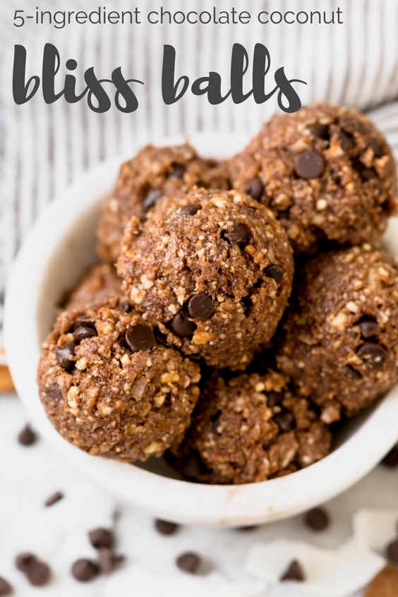 5-ingredient bliss balls couldn’t be easier or more wholesome! loaded with dates, cashews, almonds, coconut & dark chocolate, these bliss balls are the perfect little no-bake energy bites to keep on hand as an on-the-go snack during the week or as a healthy little dessert. #energrybites #blissballs #chocolatecoconut #healthysnack #healthydessert