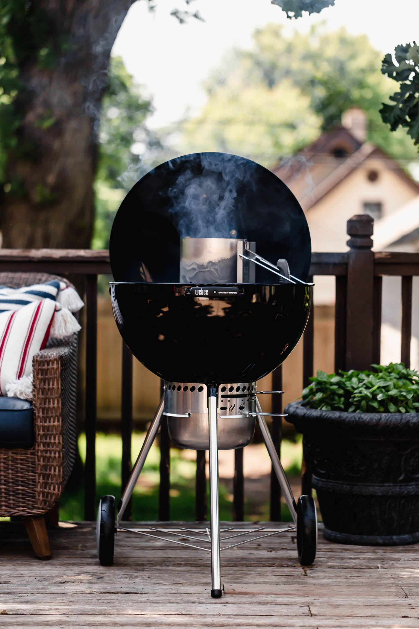 the 22-inch original weber grill preheating to make the perfect grilled steak!