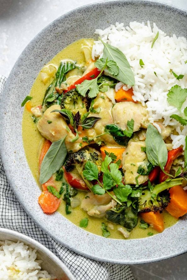 Easy Thai Green Curry with Gingery Chicken & Vegetables - PWWB