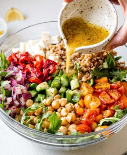 cropped-Greek-Farro-Salad-9.jpg