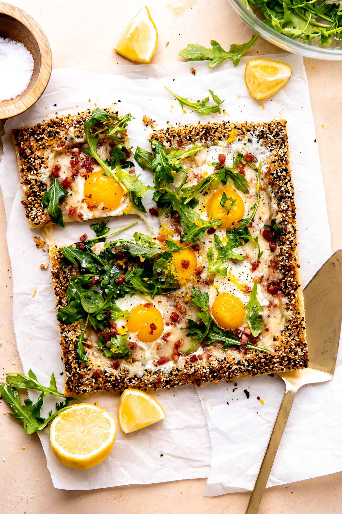 https://playswellwithbutter.com/wp-content/uploads/2022/04/Puff-Pastry-Breakfast-Pizza-with-Everything-Bagel-Crust-20.jpg