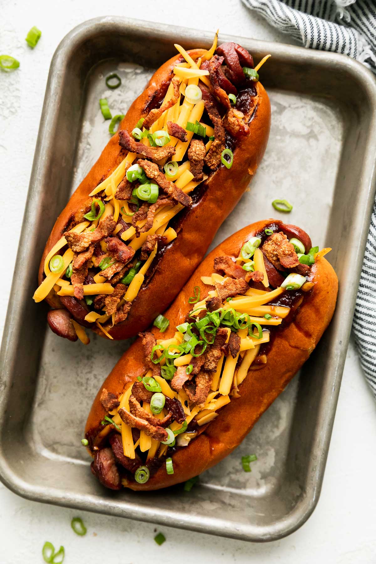 https://playswellwithbutter.com/wp-content/uploads/2022/05/Grilled-Hot-Dogs-How-to-Grill-Hot-Dogs-28.jpg
