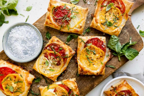 Cheesy Heirloom Tomato Tarts with Puff Pastry | PWWB