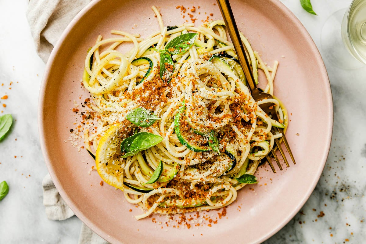 How to Make Zucchini Noodles - Recipes by Love and Lemons
